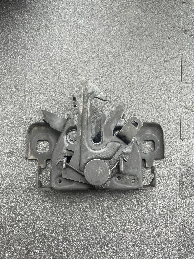 фото №1, Renault clio 4 iv zoe captur замок капот засувка