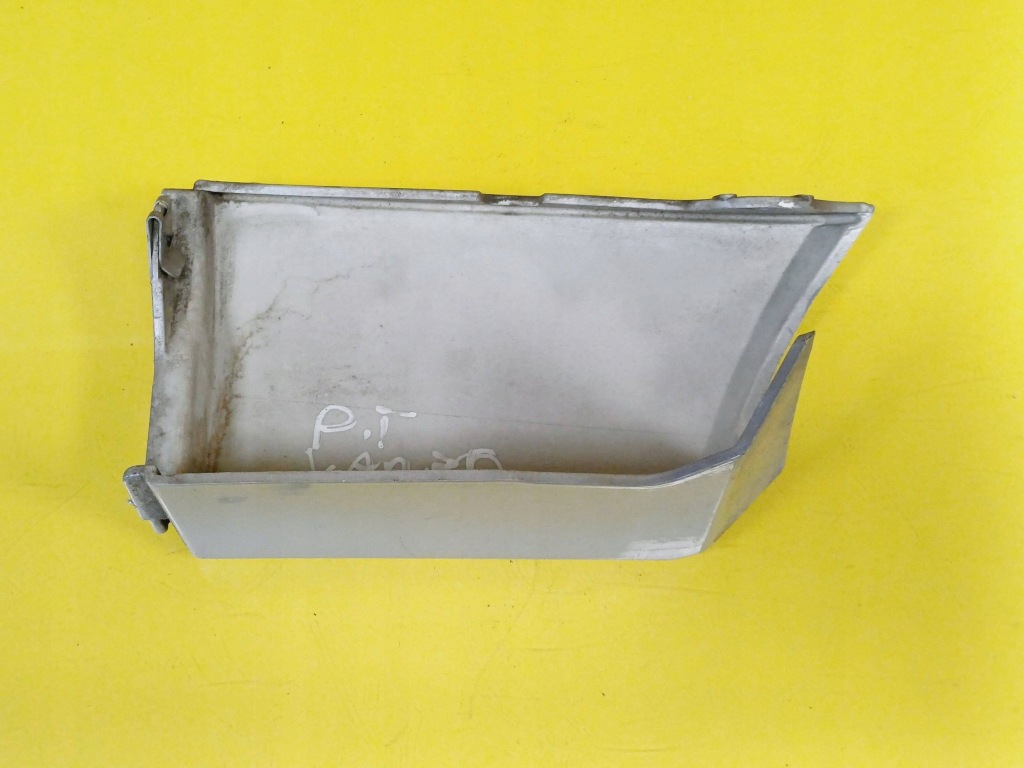 Молдинг pod фара правый задний  mercedes vaneo w414 a4146940133 nr175 с Разборки