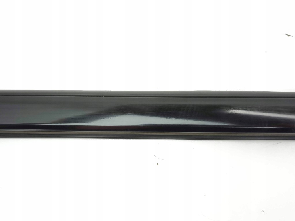 фото №11, Peugeot 2008 ii 2021 молдинг скло задній