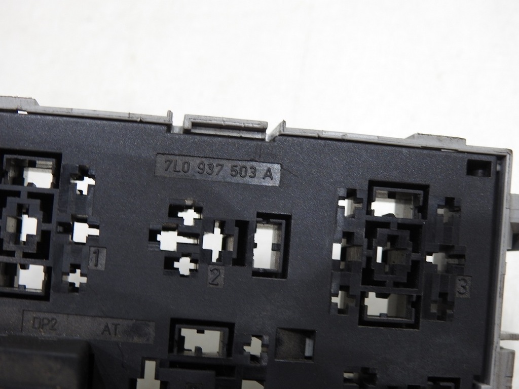 фото №7, Коробка предохранителей vw touareg i 2.5 tdi