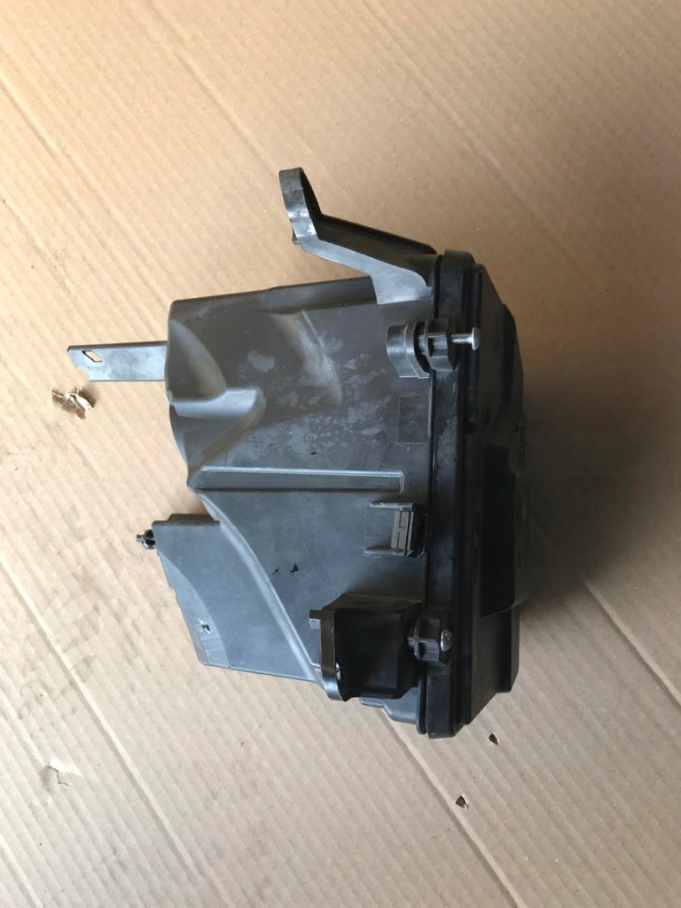 Купити Mercedes w206 206 c klasa коробка корпус запобіжників