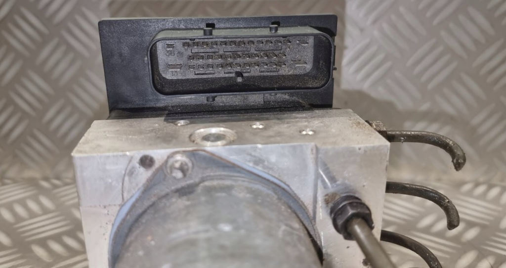 Bmw 5 e60 e61 e63 насос abs dsc active кермо 6768550 блок керування 6775740 Київ