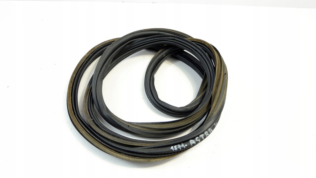 фото №1, Opel astra k прокладка кузовная крышки багажника hb