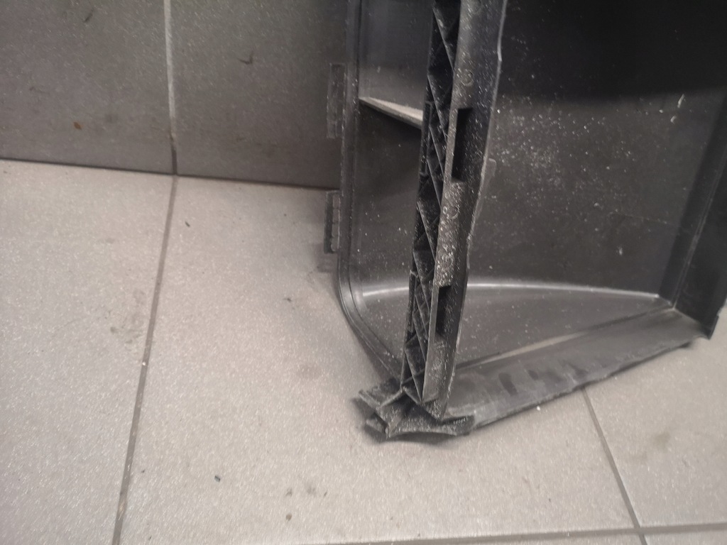 фото №7, Корпус фильтра mercedes benz w211 a2118300003