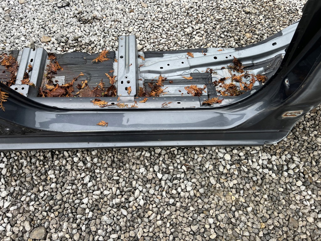 фото №3, Mazda 3 bm поріг правий rok колесо 42a 2017