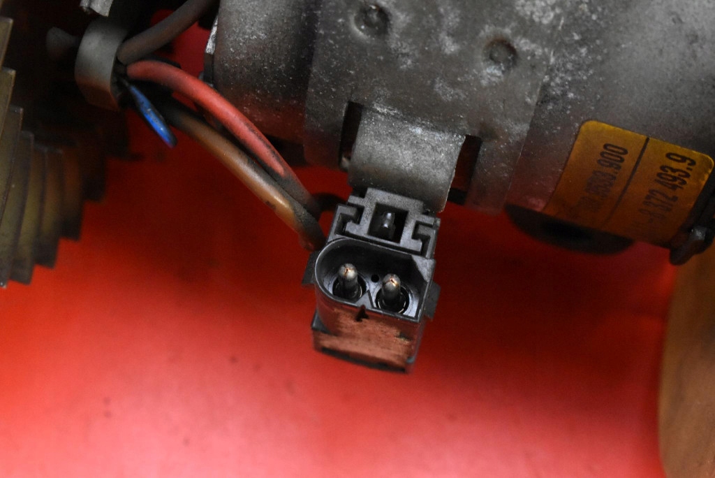 фото №8, Повітродувка вентилятор обдув eu 83724939 bmw e39 95-00