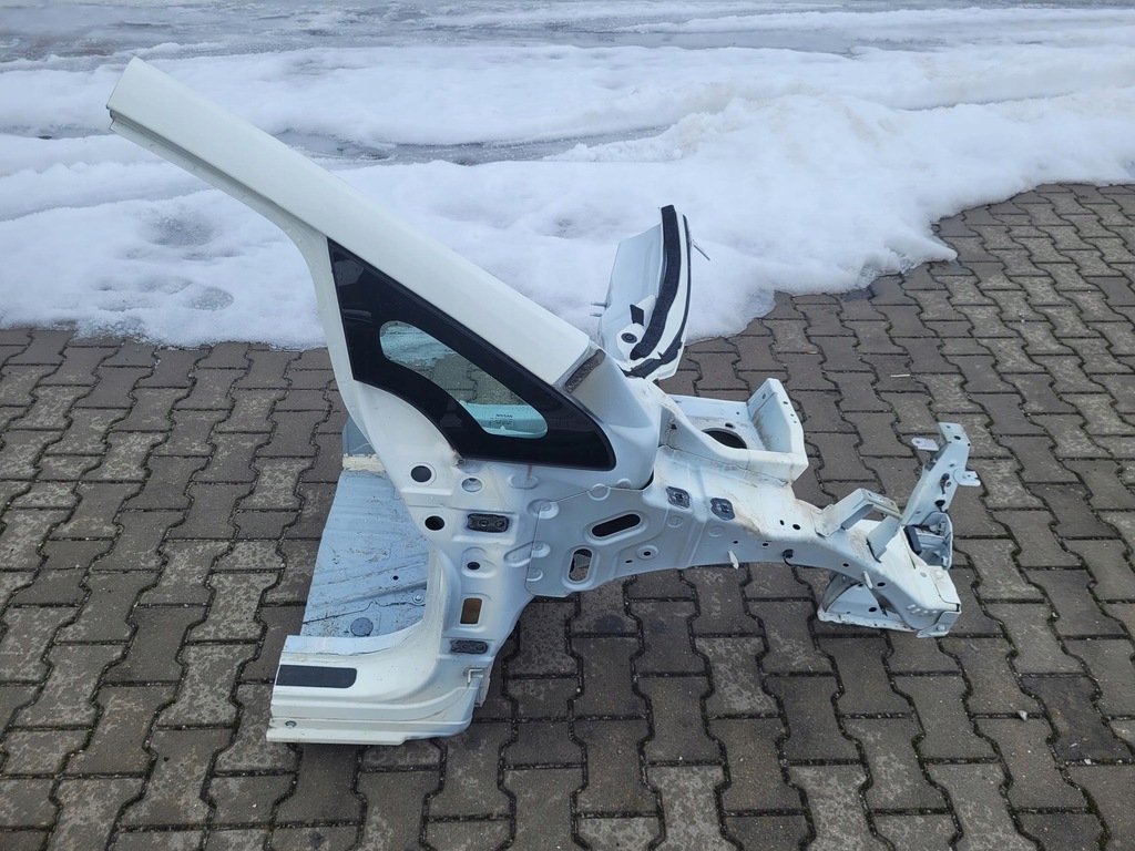 фото №1, Лонжерон перед левая четверть стекло кузовная xdf nissan leaf ii ze1