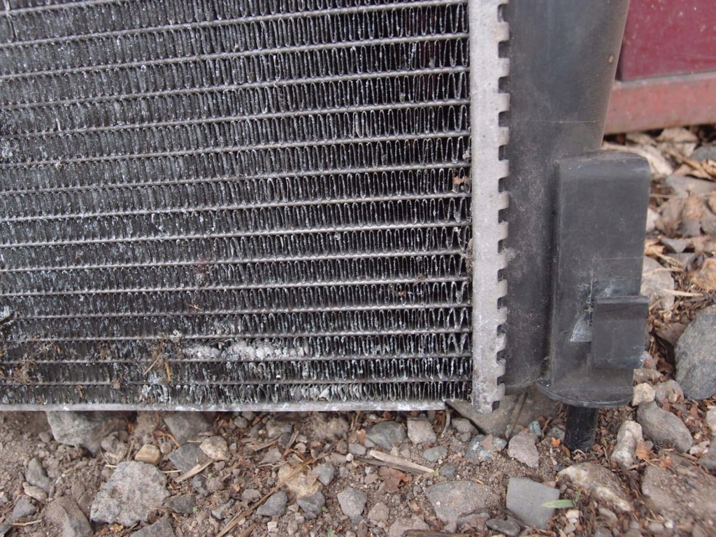 Радіатор води qashqai 1 2.0 dci 21410-br40a Зі Шроту