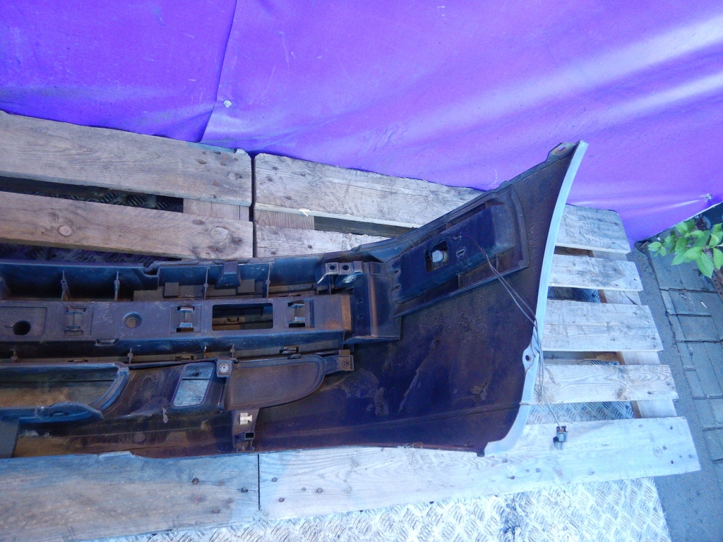 фото №7, Volvo v40 i s40 00-02 бампер перед передний 343-22