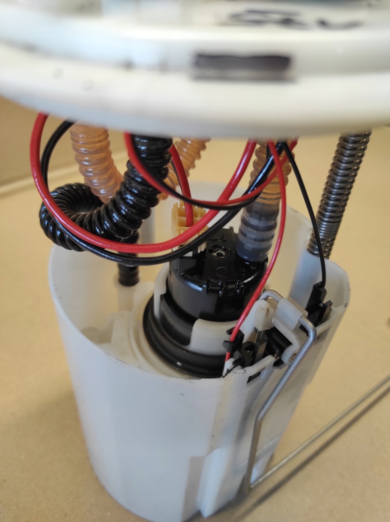 фото №3, Насос топлива renault scenic iii 1.6dci 172028171r