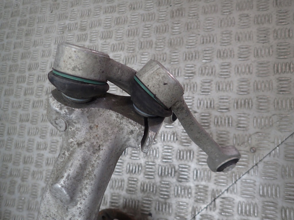 фото №6, Audi s8 a8 4h d4 подвеска поворотный кулак рычаги перед передние левая n29