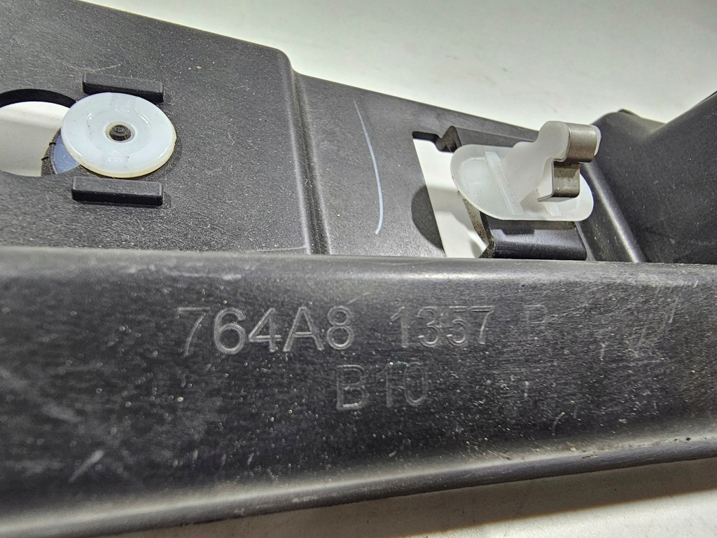 фото №4, Напрямна поріг правий задня кронштейн renault zoe #1360