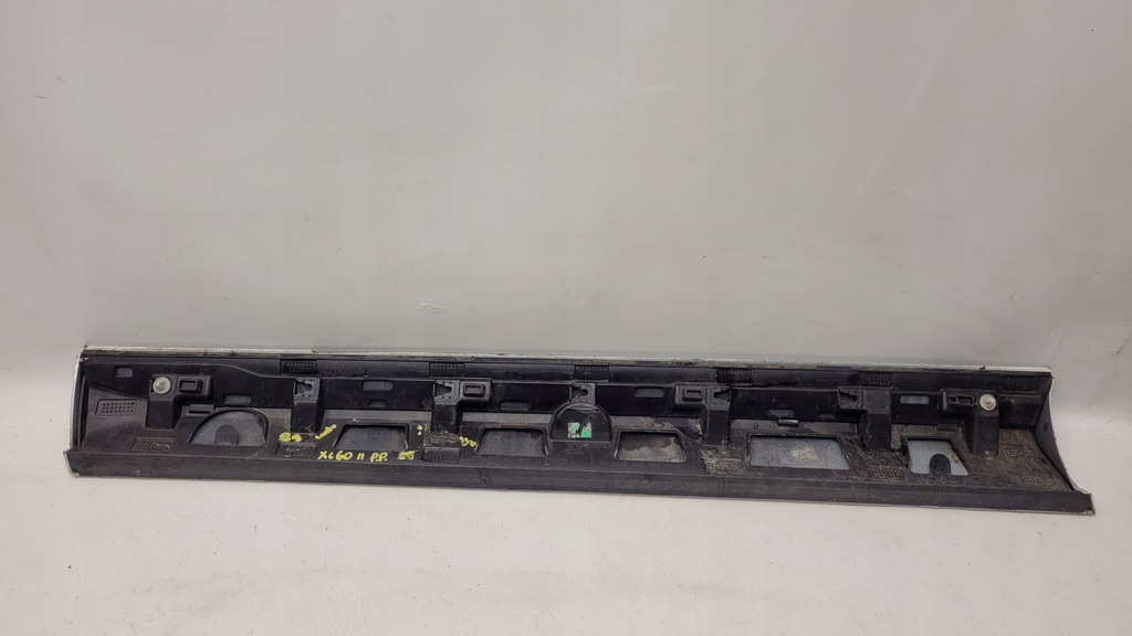 фото №4, Volvo xc60 ii молдинг дверь правая перед oryg.