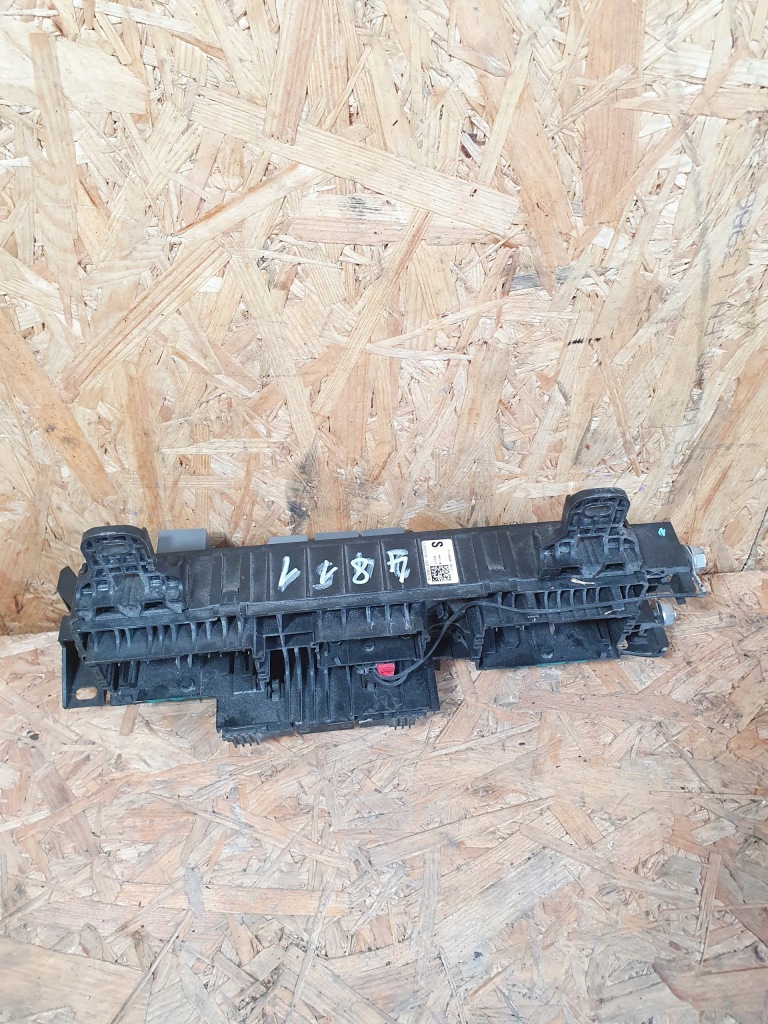 фото №4, Tesla model s коробка предохранителей