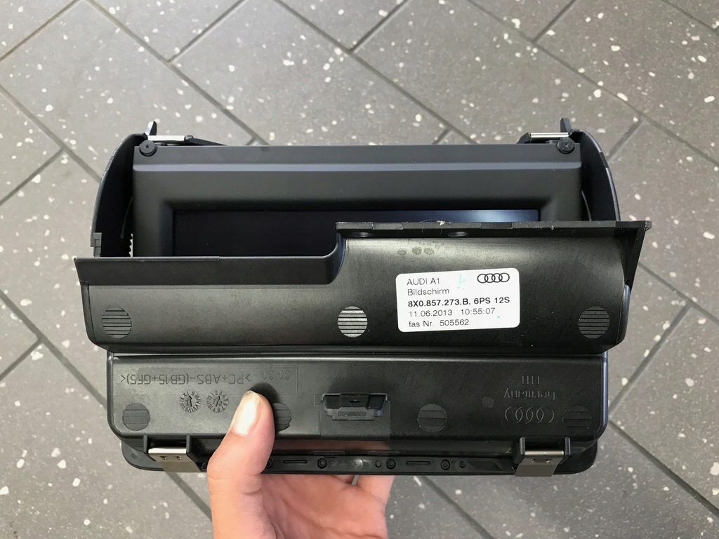 фото №3, Дисплей радио центральный audi a1 8x