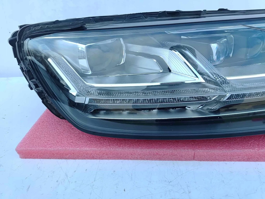 Audi q7 7m фара правый  перед передняя full led matrix 4539 Оригинал
