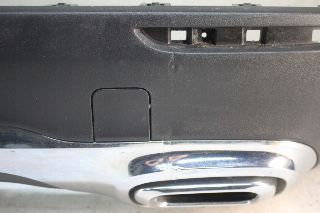 Бампер накладка задний  mercedes gla a247885340 +правая заглушка выхлоп с Разборки