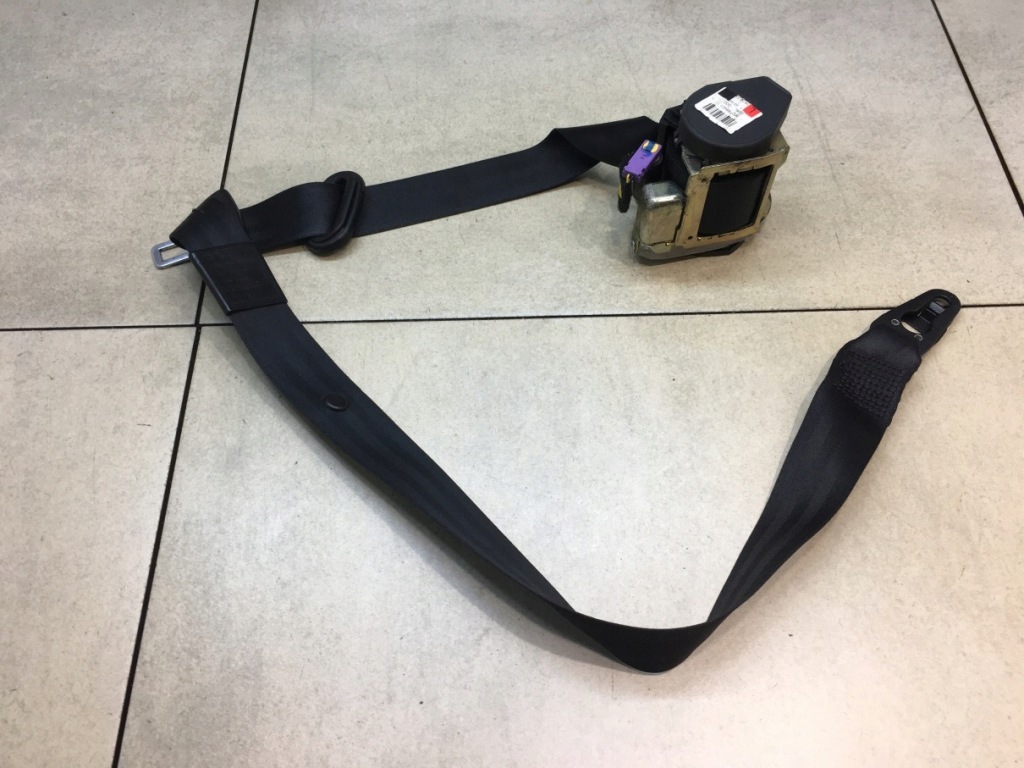 фото №1, Pas безпеки лівий перед audi a4 b6 8e085705f