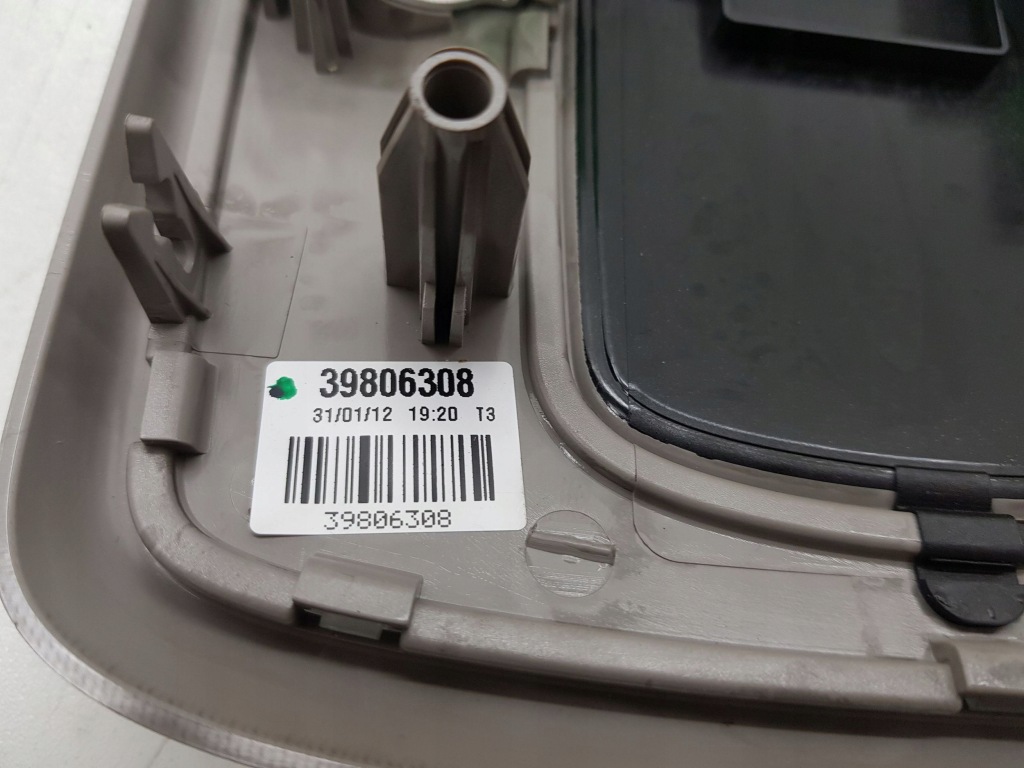 фото №7, Volvo v60 2012 освещение кабины