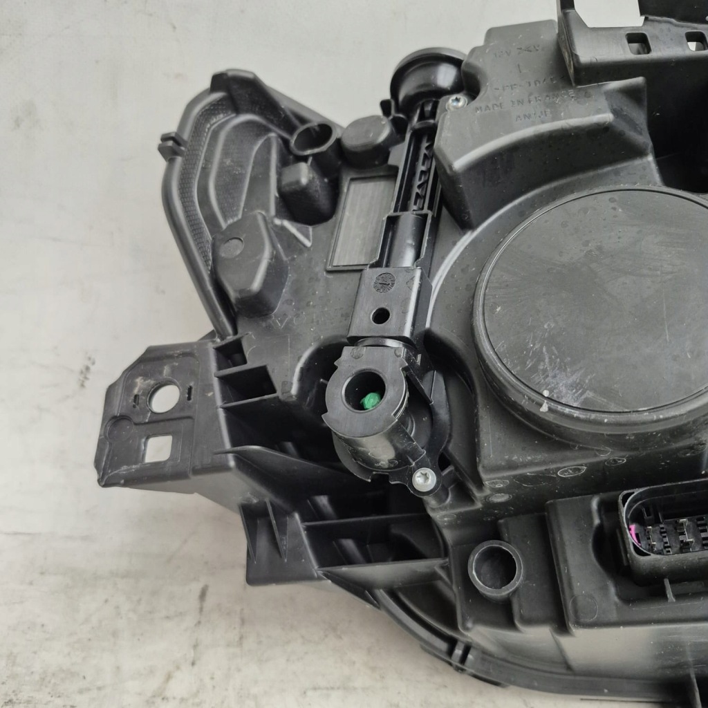 Volvo xc90 2 drugi рестайлінг  24- фара ліва перед передня full led 32365979 Зі Шроту