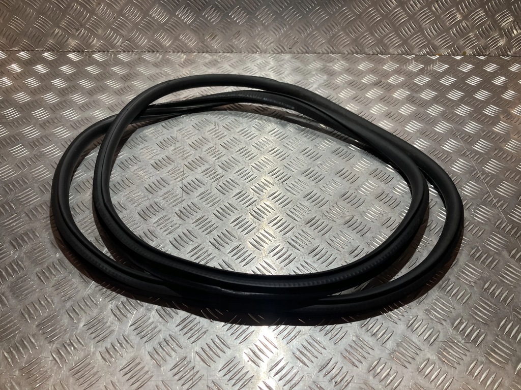 фото №1, Прокладка кузовная дверь левый перед mercedes gla ii h247