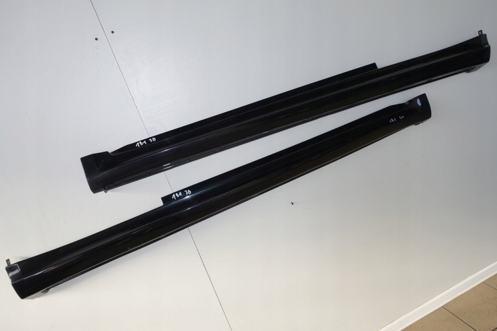 Mercedes w169 накладки пороговые пороги порог 191 молдинг левая правая накладка в Украине