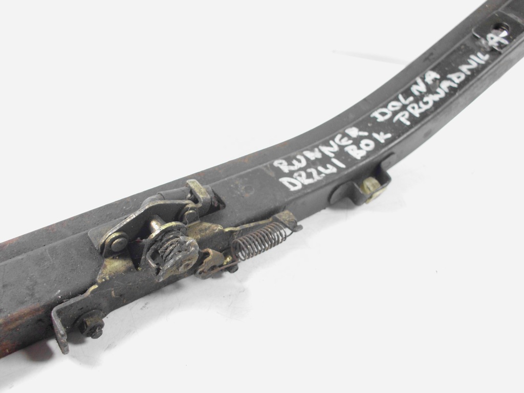 фото №3, Mitsubishi space runner i 92-99 напрямна двері