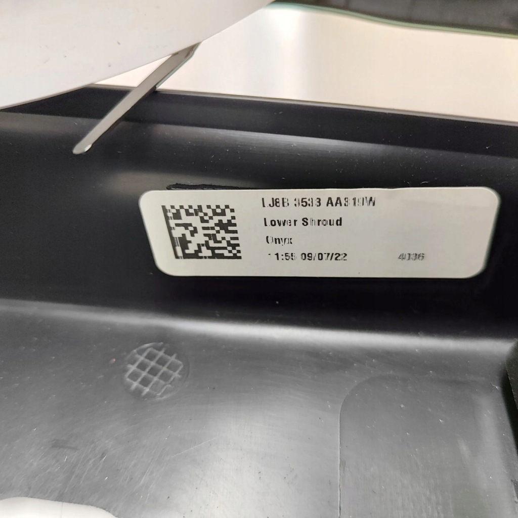 фото №8, Ford mustang mach-e 2023 элементы обшивка колонки рулевого