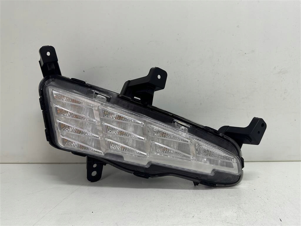 Купить Hyundai i30 3 рестайлинг  21r. правое фонарь  led drl оригинал .