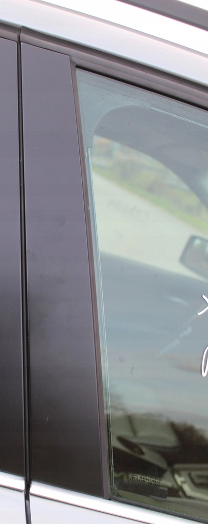 фото №1, Молдинг вертикальная дверь перед правая bmw x3 e83 mat