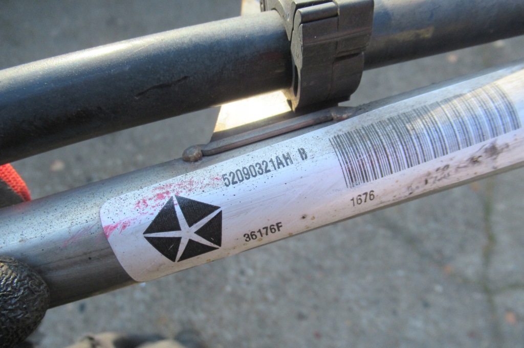 фото №4, Jeep cherokee wk 3.0 crdi труба заливной топлива