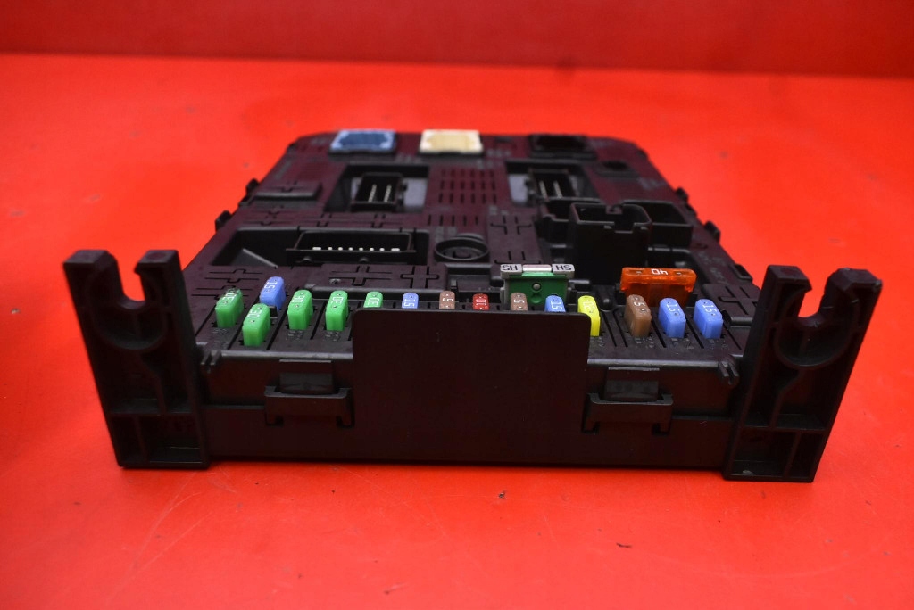 фото №6, Коробка предохранителей bsi 28119759-5 citroen berlingo 2 ii 1.6 hdi 90 km