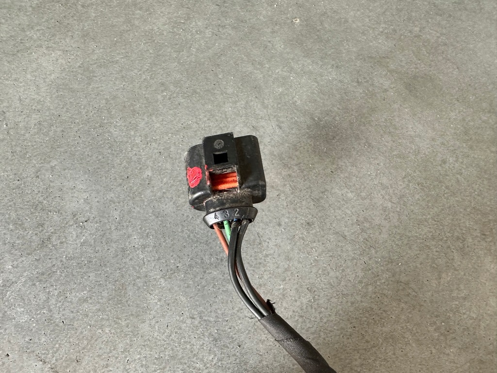 фото №8, Vw beetle 5c жгут электропроводка генератора