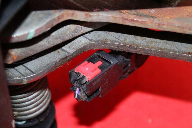 фото №14, Педаль педали комплект автоматическая коробка передач 04683921aj chrysler pacifica 1 i 3.5 v6 253 km