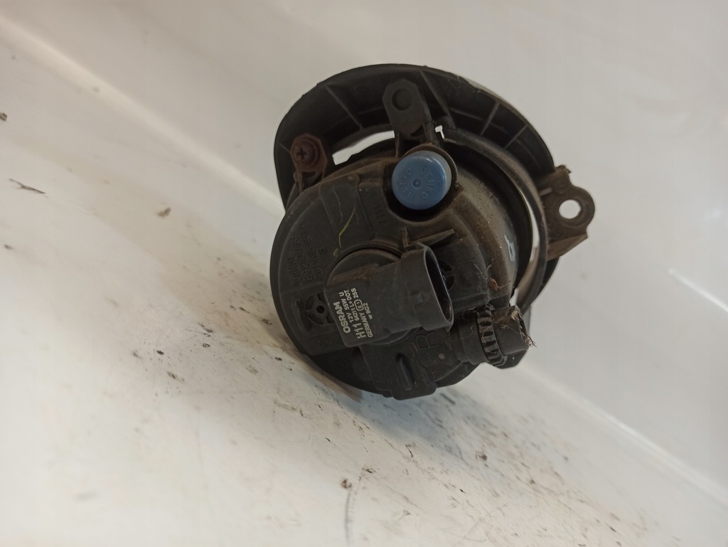 фото №5, Toyota avensis t25 противотуманная фара правый 89210656