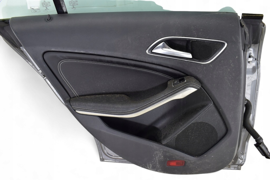 Дверь левая задний mercedes cla c117 2013r. 787 в Украине