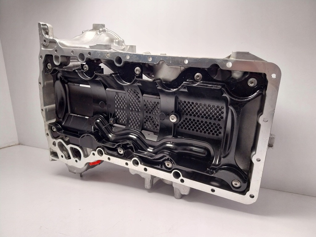 фото №14, Bmw g05 g06 g07 g70 lci піддон масляна верхній частина картера масляний 9845700