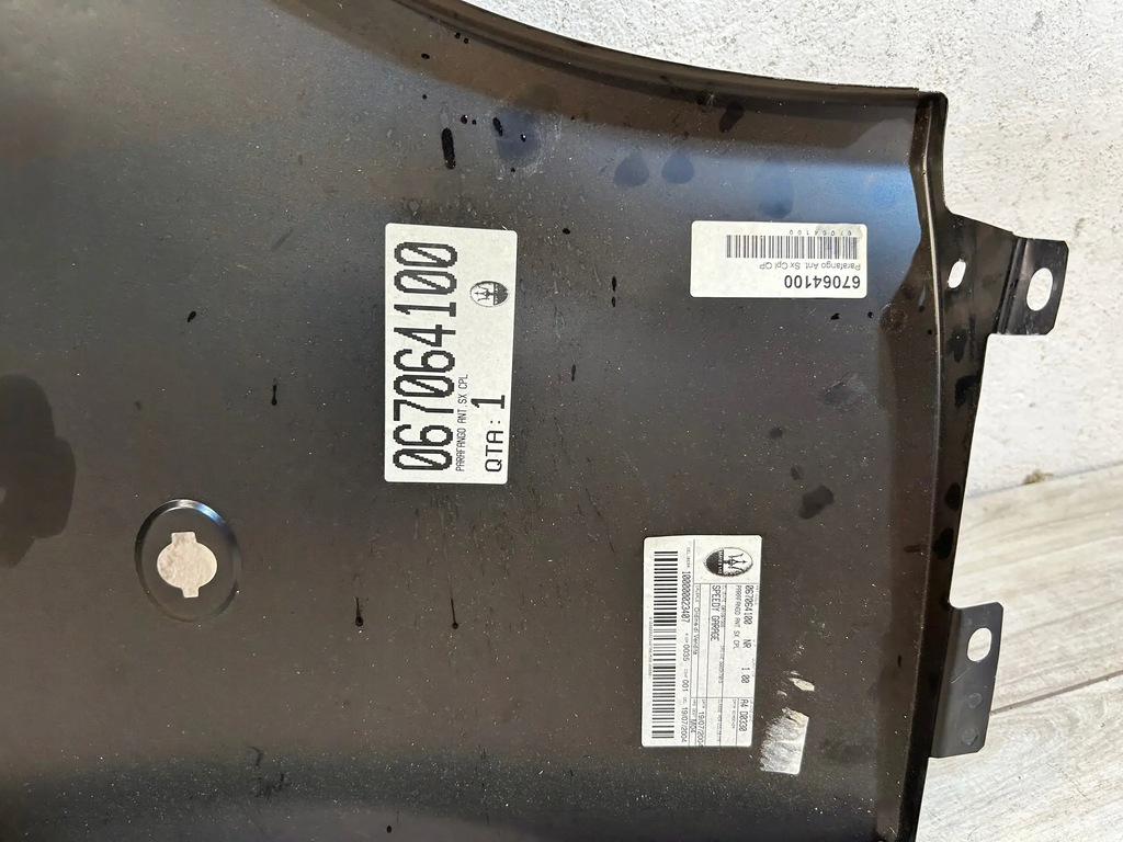 фото №8, Maserati quattroporte v крыло левый