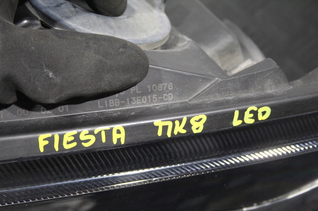 фото №6, Лампа лівий перед led fiesta mk8 l1bb-13e015-cd