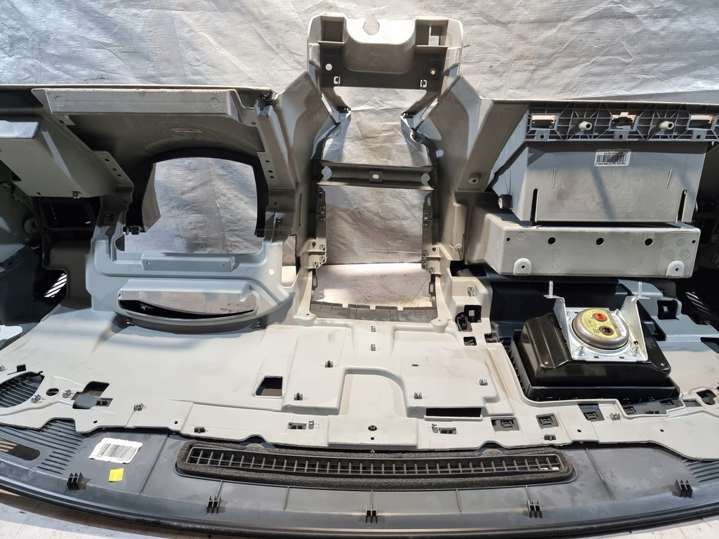 фото №13, Приборная панель приборная консоль dodge caliber 07r