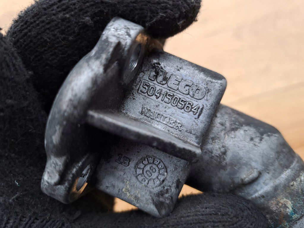 фото №4, Корпус термостата iveco daily 3.0 hpi 504150564