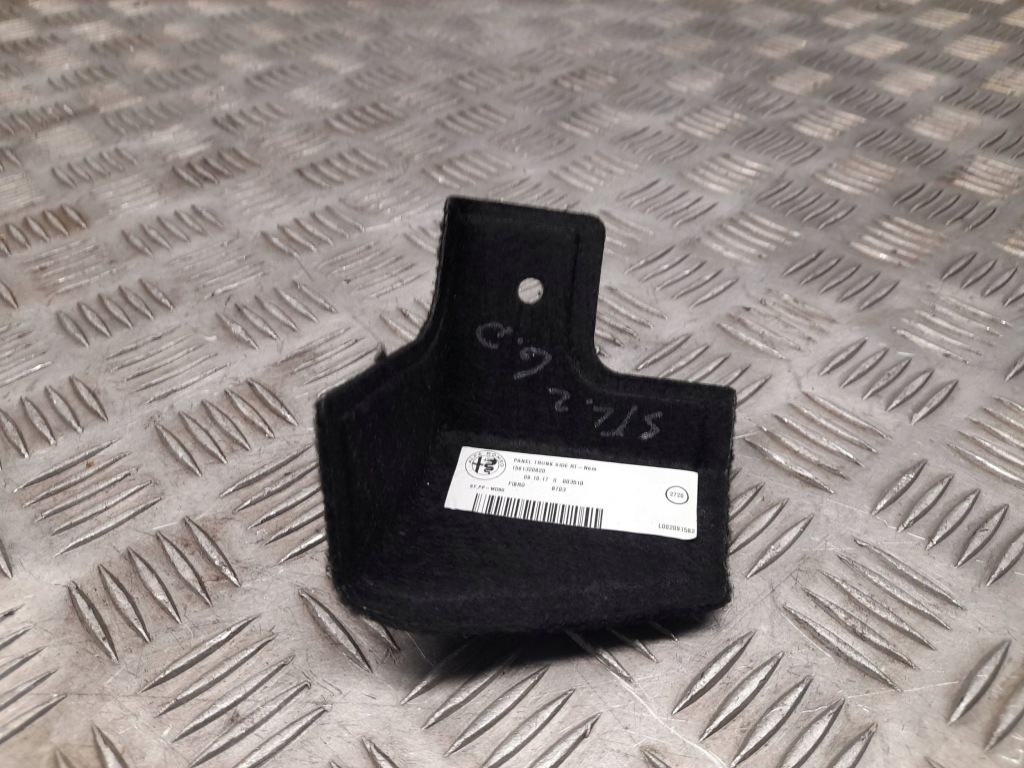 Купить Alfa romeo stelvio 1561320820 задний  сторона правая element обивка багажника