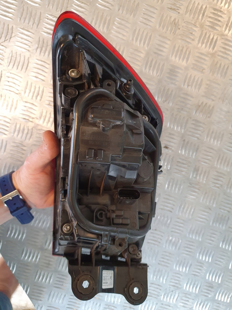 фото №5, Лампа задняя левая наружный