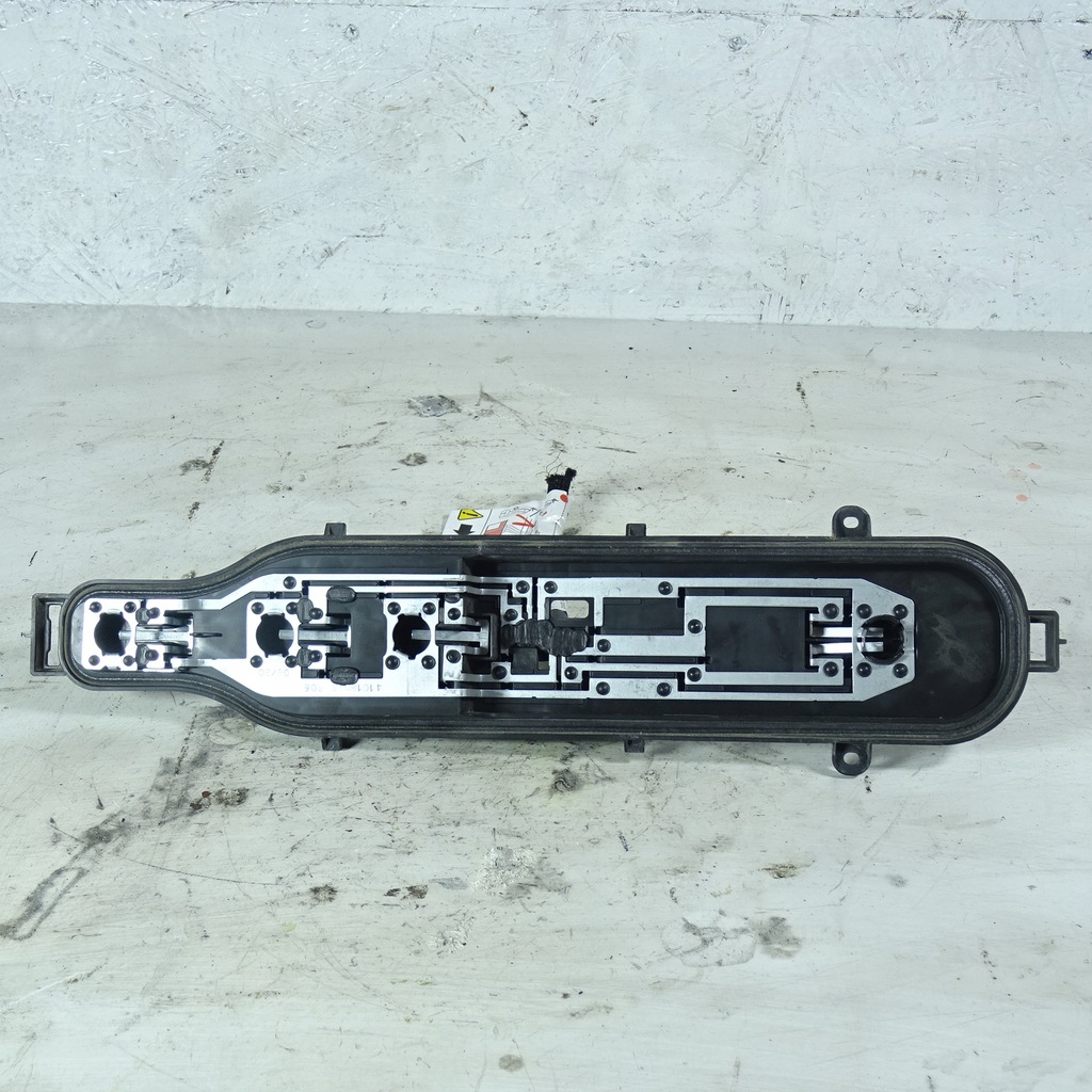 фото №1, Opel combo e вкладиш лампи правий задня 41018018