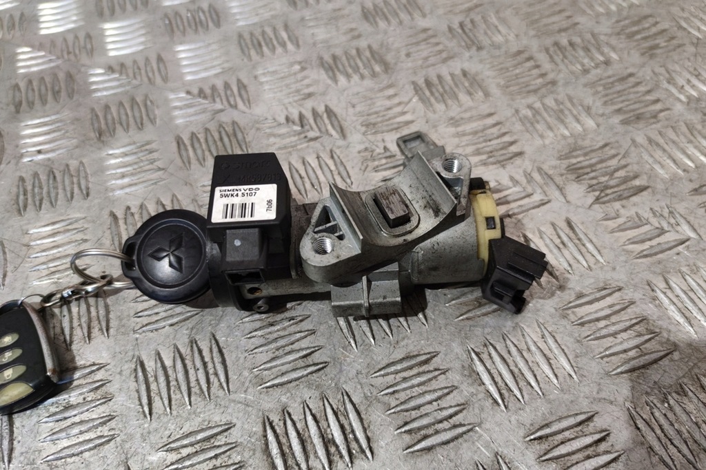 фото №8, Замок запалювання mitsubishi colt vi z3_a, z2_a mr587813 1.3l бензиновий 70kw 2005