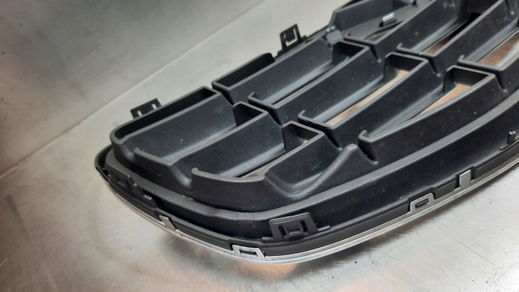 фото №16, Решітка радіатора решітка радіатора volvo v60 s60 ii r-design