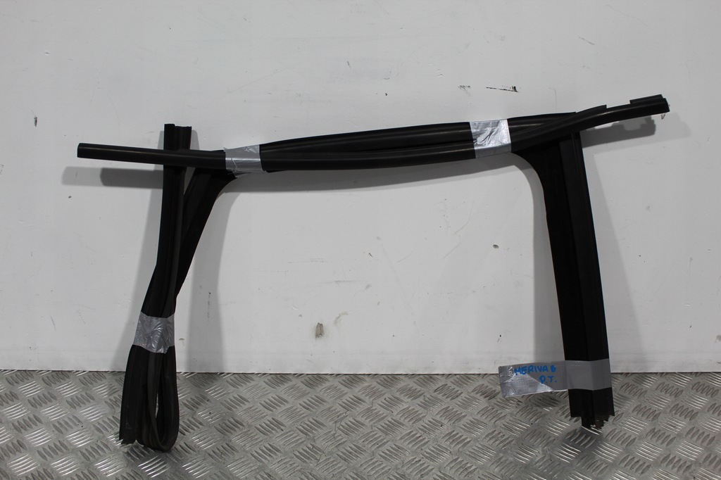 фото №1, Прокладка дверь правый задняя opel meriva b