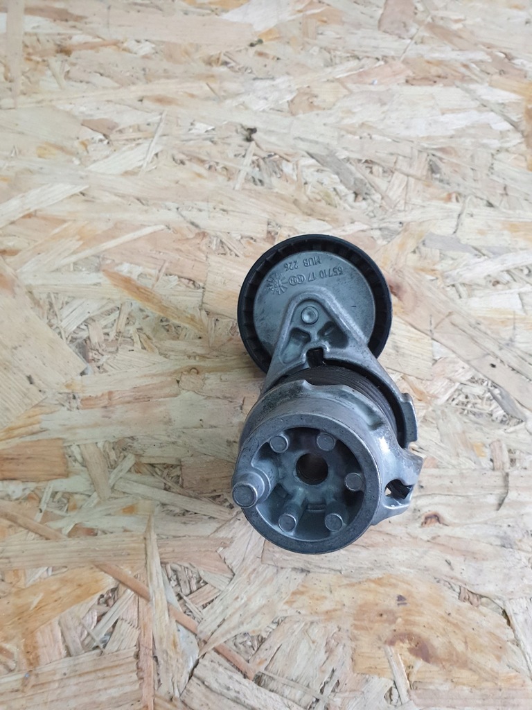 фото №4, Renault captur ролик натяжитель ремень 117506193r