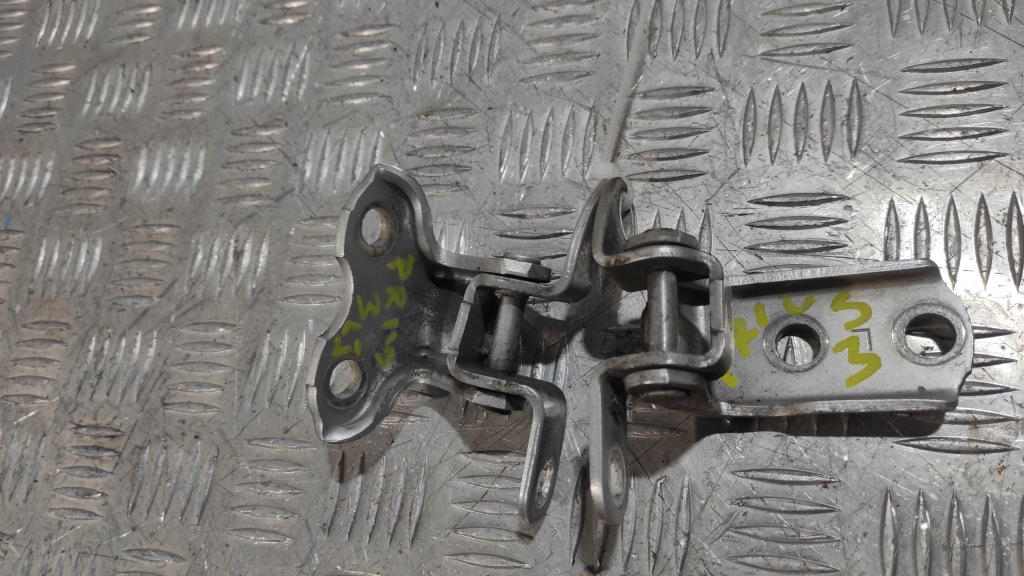 фото №1, Петлі kpl. двері лівий задня toyota prius iii 09-15 poznań