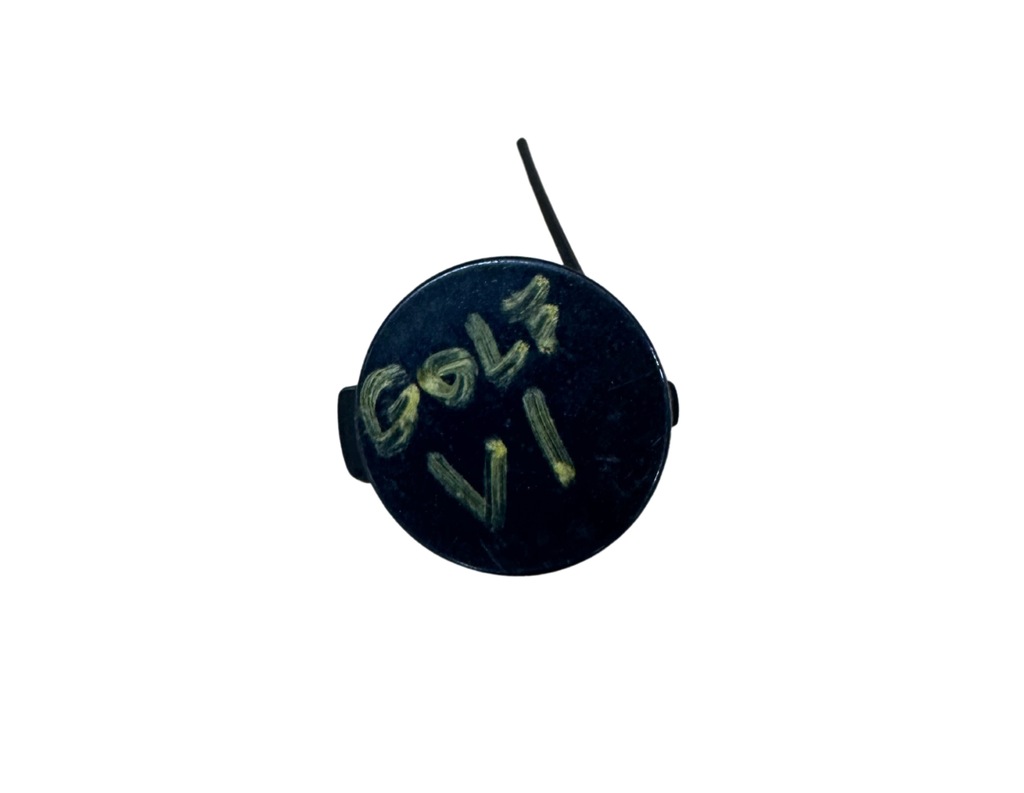 фото №1, Vw golf vi заглушка фаркоп бампера 5k0807241e